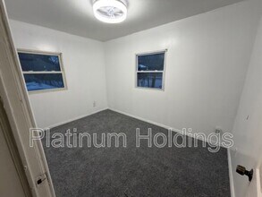 4264 E 164th St in Cleveland, OH - Building Photo - Building Photo