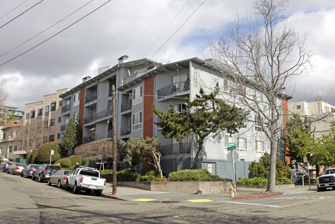 Perkins Manor in Oakland, CA - Foto de edificio