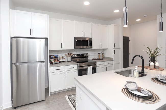 Lavina in Noblesville, IN - Foto de edificio - Interior Photo