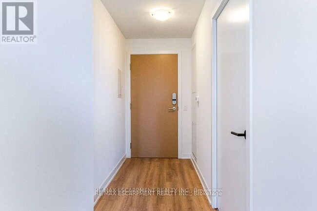 property at 1 Quarrington Ln