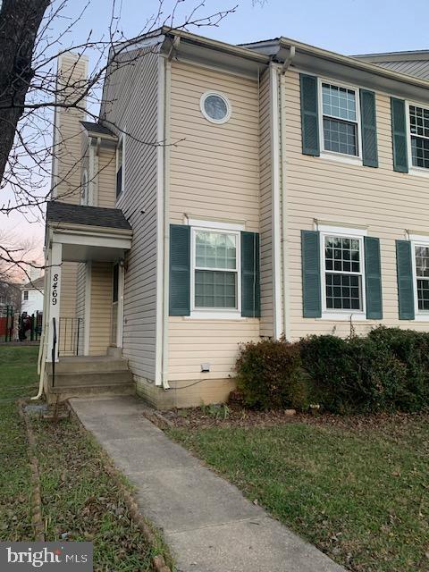 8469 Meadow Green Way in Gaithersburg, MD - Building Photo