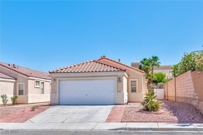property at 2559 W Richmar Ave