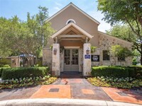 The Quarry Townhomes in San Antonio, TX - Foto de edificio - Building Photo