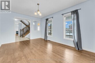 99 William Berczy Blvd in Markham, ON - Building Photo - Building Photo