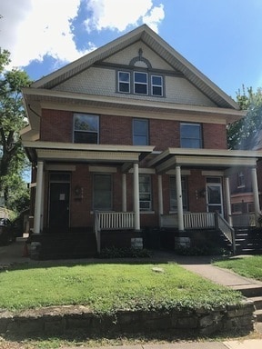 571-573 Howell Ave in Cincinnati, OH - Building Photo - Building Photo