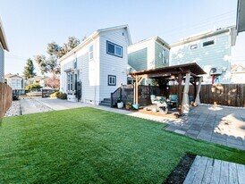 882 Wood St in Oakland, CA - Building Photo