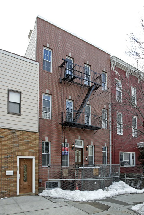 60 Hancock Ave in Jersey City, NJ - Building Photo