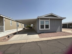 8700 E University Dr in Mesa, AZ - Building Photo - Building Photo