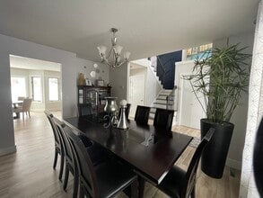 5212 SE 31st St in Des Moines, IA - Foto de edificio - Building Photo