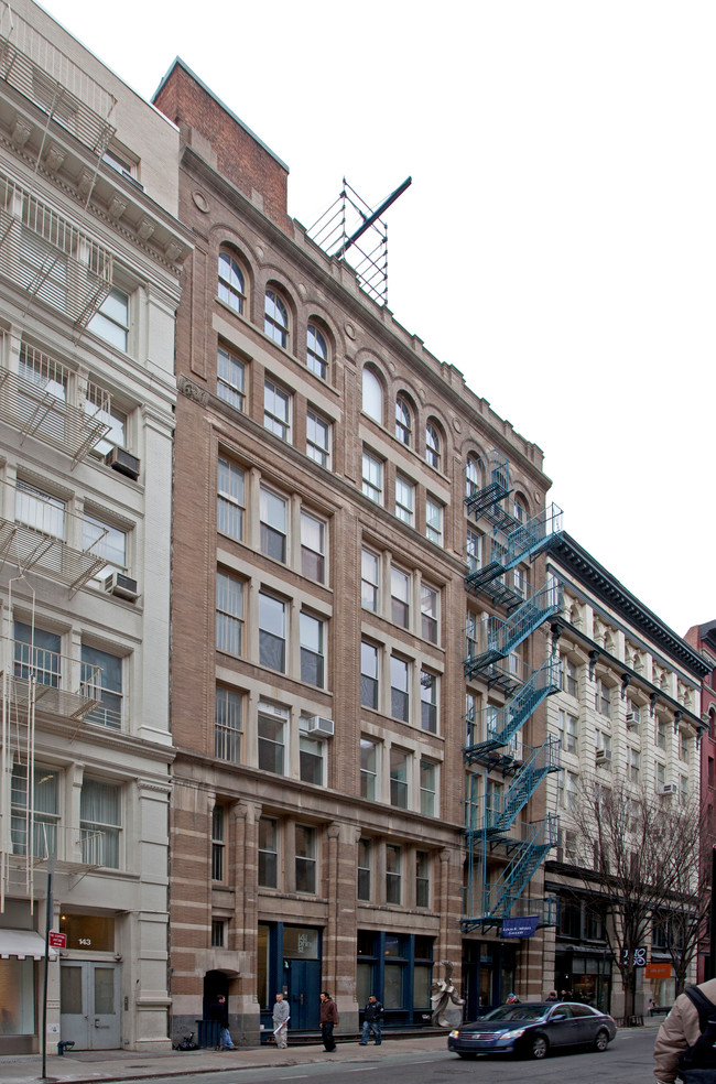 137-141 Prince St in New York, NY - Building Photo - Building Photo