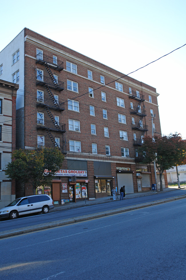 406-414 Riverdale Ave in Yonkers, NY - Building Photo - Building Photo