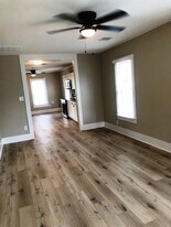 3022 School St in Needville, TX - Building Photo