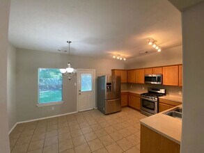 38 W Sage Creek Pl in Spring, TX - Building Photo - Building Photo