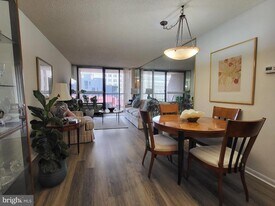 241 S 6th St in Philadelphia, PA - Building Photo