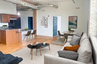 Hopson Flats in Grand Rapids, MI - Building Photo - Building Photo
