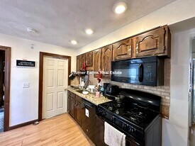352 Main St, Unit 2 in Medford, MA - Building Photo
