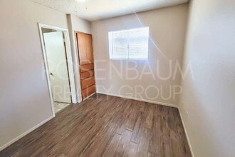 9230 N 6th St in Phoenix, AZ - Foto de edificio - Building Photo