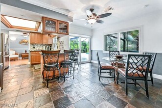 27640 Michigan St in Bonita Springs, FL - Foto de edificio - Building Photo