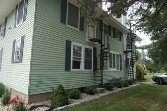64 Mill St in Pepperell, MA - Building Photo - Building Photo