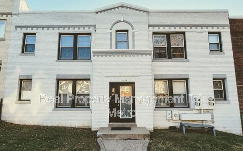 1243 Penn St NE in Washington, DC - Building Photo