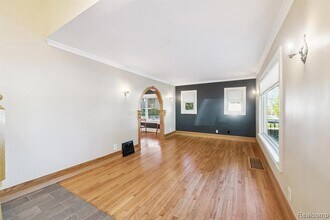 624 E Main St in Brighton, MI - Building Photo - Building Photo