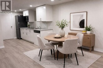 52 Nisbet Dr in Aurora, ON - Building Photo - Building Photo