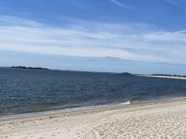 property at 29 Soundview Dr