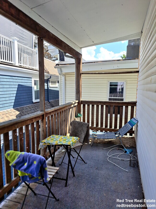 3 Washburn Terrace in Brookline, MA - Building Photo - Building Photo