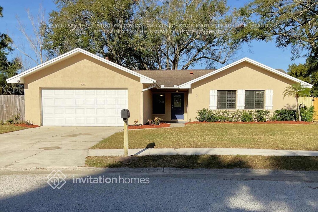 228 Quail Cir in Casselberry, FL - Foto de edificio