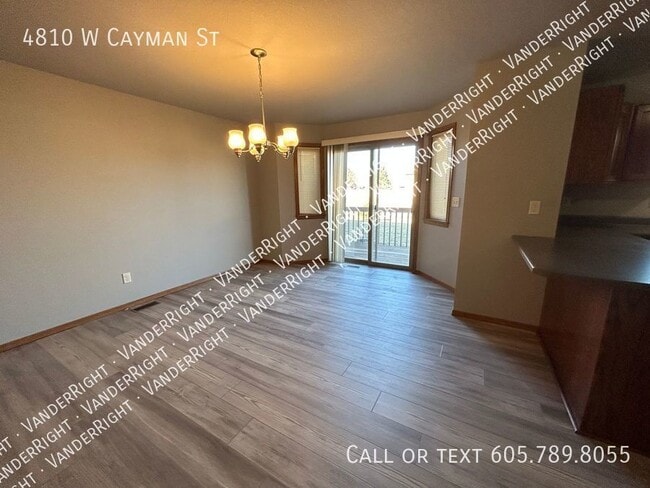 4810 W Cayman St in Sioux Falls, SD - Building Photo - Building Photo