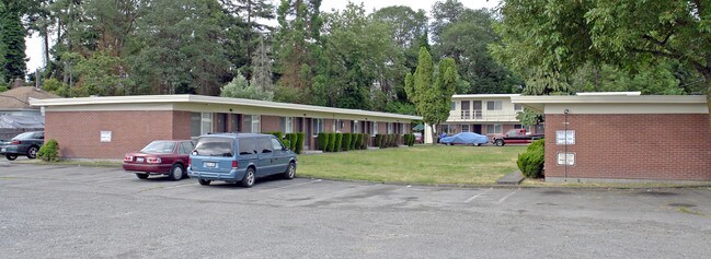Brookside Apartments in Lakewood, WA - Foto de edificio - Building Photo