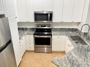 4221 W Spruce St in Tampa, FL - Building Photo - Building Photo