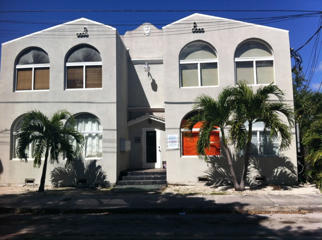 345 NW 34th St in Miami, FL - Building Photo