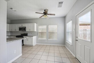 18239 Eton Ridge Ct in Richmond, TX - Building Photo - Building Photo