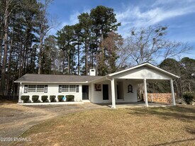 5725 19th Ave in Meridian, MS - Building Photo