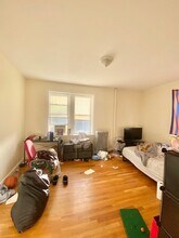 62 Egmont St, Unit 4 in Brookline, MA - Building Photo - Building Photo