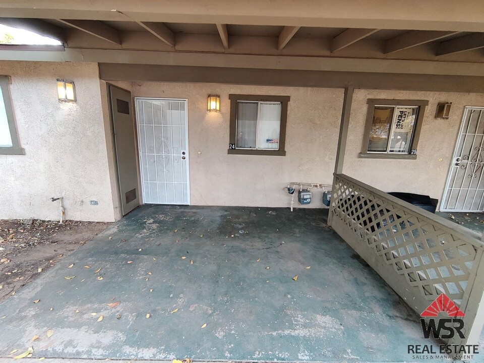 1453 Michigan Ave in Beaumont, CA - Building Photo