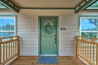 406 McPhail St in Tomball, TX - Building Photo - Building Photo