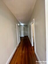 8 Egremont Rd, Unit 10 in Boston, MA - Building Photo - Building Photo