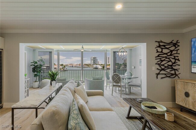 250 Park Shore Dr