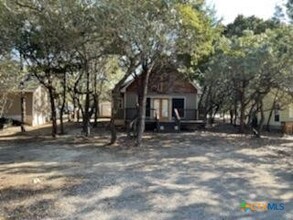 1256 Lonesome in Canyon Lake, TX - Building Photo - Building Photo