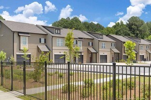 1155 Elk Knob Trl in Fayetteville, NC - Building Photo