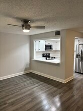 604 Hammock Pine Blvd, Unit 604 in Clearwater, FL - Foto de edificio - Building Photo