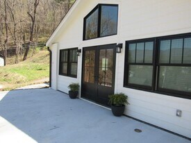 42 Edgewood St in Sylva, NC - Building Photo