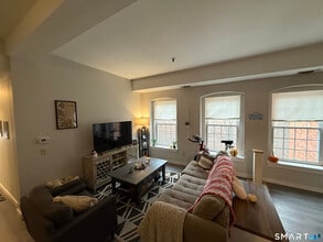 55 Oil Mill Rd in Danbury, CT - Building Photo - Building Photo