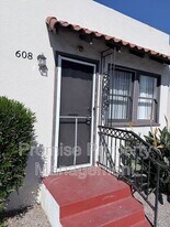 608 Surfrider Way in Oceanside, CA - Building Photo