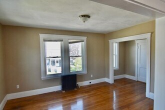 106 Brook St in Quincy, MA - Building Photo - Building Photo