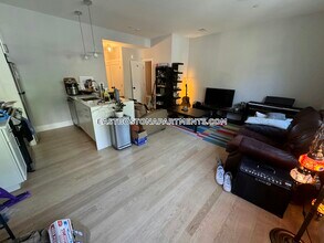 228 Princeton St-Unit -3 in Boston, MA - Building Photo - Building Photo