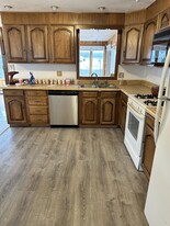 7 Heritage Way, Unit 1 in Burlington, MA - Building Photo