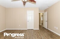 215 Paradise Ln photo'